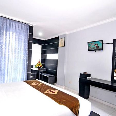 Arya Hotel & Spa Кута Екстериор снимка