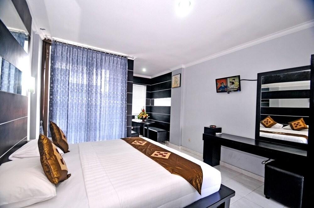 Arya Hotel & Spa Кута Екстериор снимка