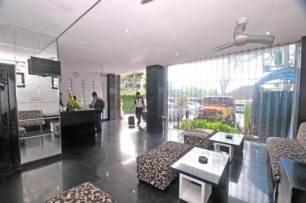Arya Hotel & Spa Кута Екстериор снимка